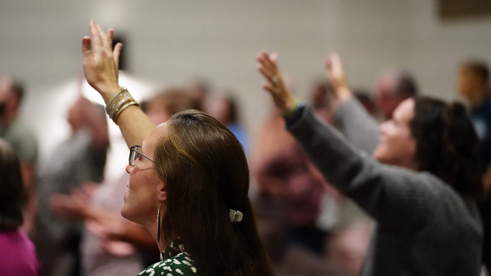 Worship Gathering Emmanuel Church in Weatherford, TX
